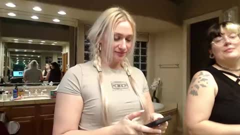 i am a naughty jedi knight online show from 03-01-26, 04:47