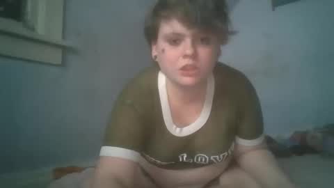 Snapshot of brainwashedbubbles chatting on 12-16-25, 03:00 bubbles online show from 12-16-25, 03:00