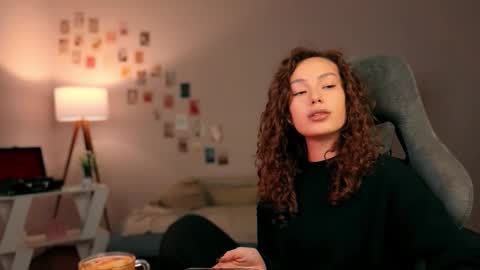 Lilly online show from 10-15-25, 11:43