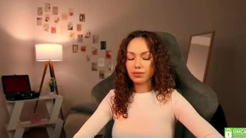 Lilly online show from 11-19-25, 11:43