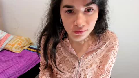 Snapshot of brandy_h69 chatting on 02-06-25, 02:22 brandy online show from 02-06-25, 02:22