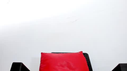 Snapshot of brandy_h69 chatting on 02-19-25, 05:27 brandy online show from 02-19-25, 05:27