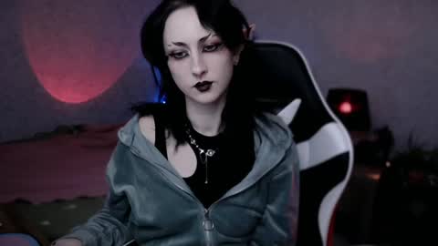 Aurorabut ur dad just calls me Rory online show from 03-18-26, 11:46