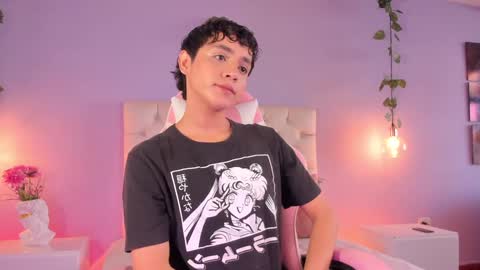 Snapshot of brann_tadzio chatting on 01-13-25, 01:06 online show from 01-13-25, 01:06
