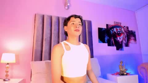 Snapshot of brann_tadzio chatting on 02-10-25, 01:14 online show from 02-10-25, 01:14