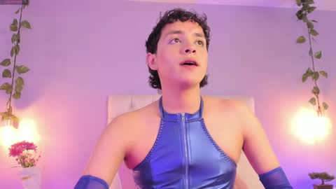Snapshot of brann_tadzio chatting on 02-19-25, 03:27 online show from 02-19-25, 03:27