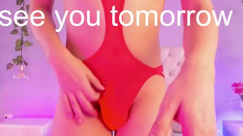 Snapshot of brann_tadzio chatting on 03-01-25, 06:54 online show from 03-01-25, 06:54