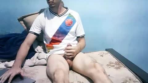 Snapshot of brasil43 chatting on 02-26-26, 10:20 PutoBR online show from 02-26-26, 10:20