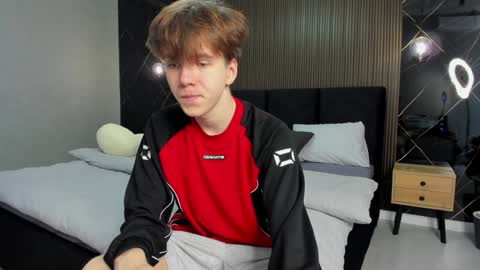 Snapshot of braxiboy chatting on 01-12-25, 09:40 Brax online show from 01-12-25, 09:40