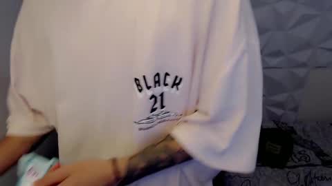 Snapshot of brayan_lopezz chatting on 01-25-25, 12:47 BRAYAN online show from 01-25-25, 12:47