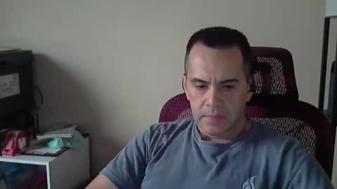 Snapshot of brdrjmpr chatting on 02-12-25, 01:37 brdrjmpr online show from 02-12-25, 01:37