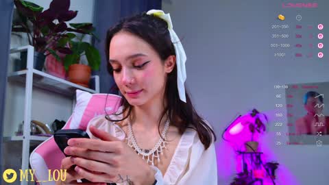 Ashley Dolce and Lou online show from 10-30-25, 04:19