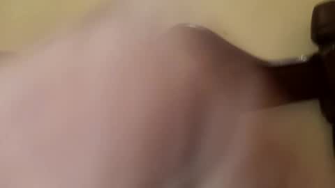 Snapshot of breez915900 chatting on 02-23-26, 05:38 breez915900 online show from 02-23-26, 05:38