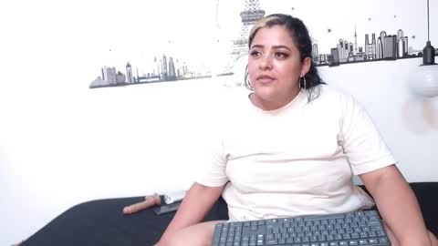 Snapshot of brenda_maz chatting on 03-11-25, 06:30 Brenda  online show from 03-11-25, 06:30