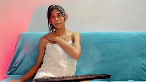 Snapshot of brenda_sofia chatting on 02-11-25, 11:33 brenda_sofia online show from 02-11-25, 11:33