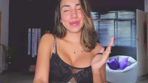 Snapshot of brendaaguerra chatting on 01-10-25, 03:27 brendaaguerra online show from 01-10-25, 03:27