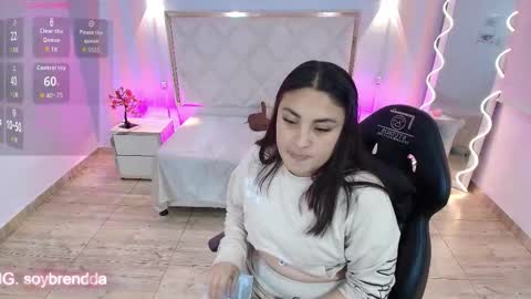 BRENDDA  online show from 01-15-26, 03:22