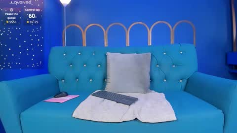      online show from 12-18-25, 12:11