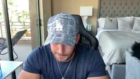 Snapshot of brettmycles chatting on 10-29-25, 10:22 Brett Mycles online show from 10-29-25, 10:22