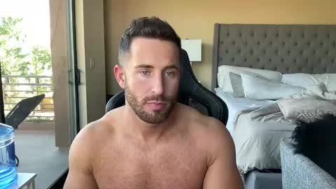 Snapshot of brettmycles chatting on 11-04-25, 09:36 Brett Mycles online show from 11-04-25, 09:36