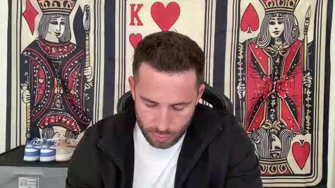 Snapshot of brettmycles chatting on 11-05-25, 04:07 Brett Mycles online show from 11-05-25, 04:07