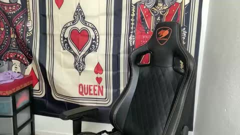 Snapshot of brettmycles chatting on 11-19-25, 12:32 Brett Mycles online show from 11-19-25, 12:32