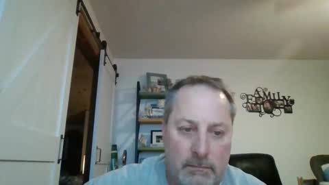 hey online show from 01-25-25, 01:32
