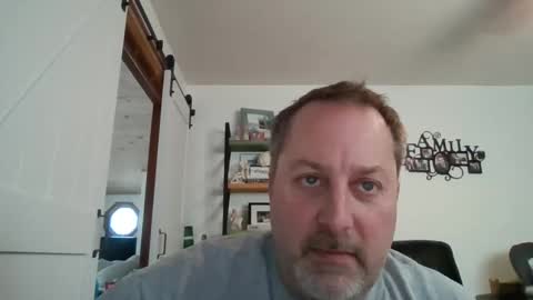 hey online show from 02-02-25, 03:17