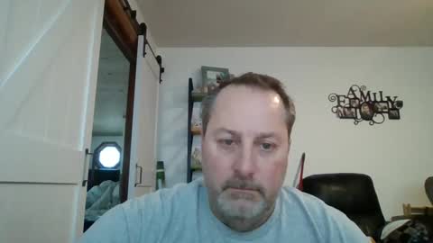 Snapshot of brettsky chatting on 02-11-25, 01:20 hey online show from 02-11-25, 01:20