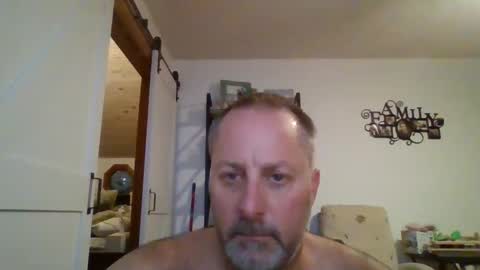 Snapshot of brettsky chatting on 09-12-25, 11:37 hey online show from 09-12-25, 11:37