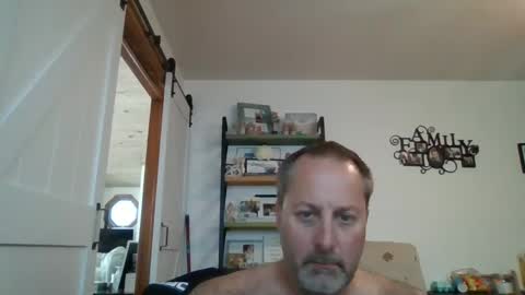 hey online show from 10-08-25, 07:11