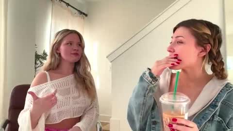 Snapshot of briadominick chatting on 01-15-25, 08:26 Brianna3 online show from 01-15-25, 08:26