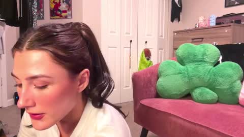 Snapshot of briadominick chatting on 03-10-25, 12:51 Brianna3 online show from 03-10-25, 12:51