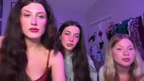 Snapshot of briadominick chatting on 10-02-25, 01:23 Brianna3 online show from 10-02-25, 01:23