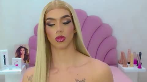 BRIANA online show from 02-22-26, 05:55