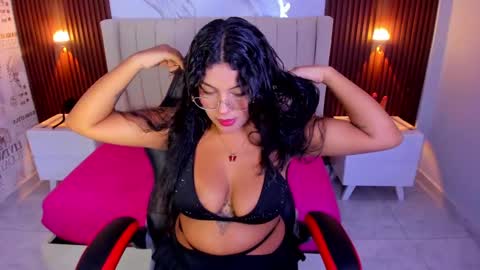 BRIANA online show from 10-07-25, 03:14