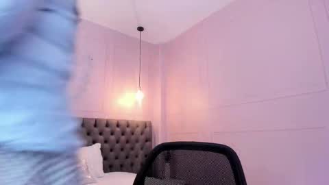 Snapshot of brianacurve chatting on 10-13-25, 12:05 brianacurve online show from 10-13-25, 12:05