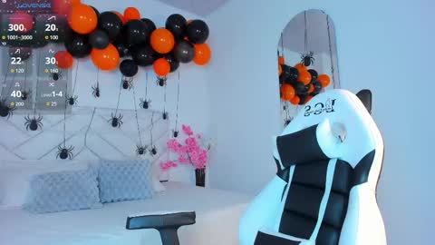 Snapshot of brianna_bigboobs chatting on 10-24-25, 11:06 online show from 10-24-25, 11:06