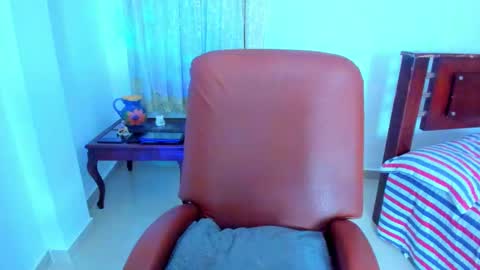 Brianna garnerr online show from 12-19-25, 03:57