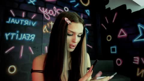 Brianna online show from 12-11-24, 12:02