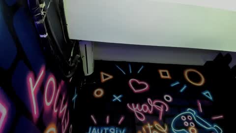 Brianna online show from 12-17-24, 06:13