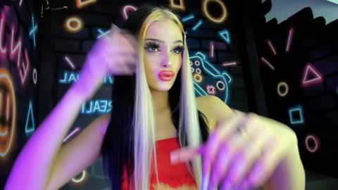 Brianna online show from 12-23-24, 05:49