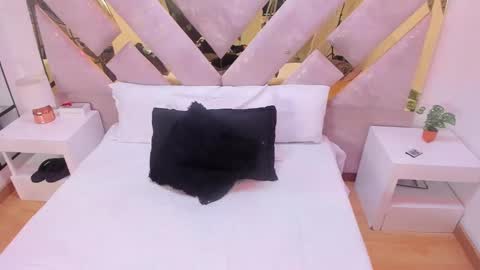 Brianna  online show from 11-15-25, 12:13