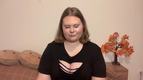 Brianna online show from 11-16-25, 07:25