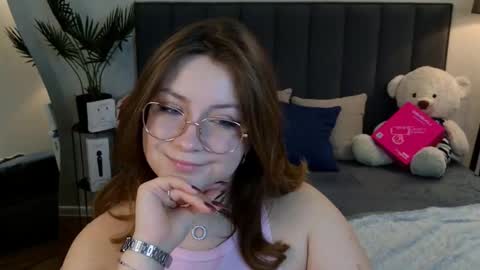 Snapshot of briarwynn chatting on 02-28-26, 10:33 briarwynn online show from 02-28-26, 10:33