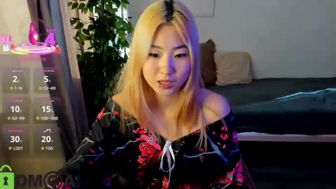 Snapshot of bridgetbottrel chatting on 10-13-25, 07:08 Bridget online show from 10-13-25, 07:08