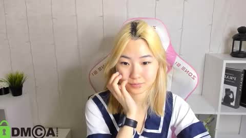 Snapshot of bridgetbottrel chatting on 11-15-25, 12:30 Bridget online show from 11-15-25, 12:30