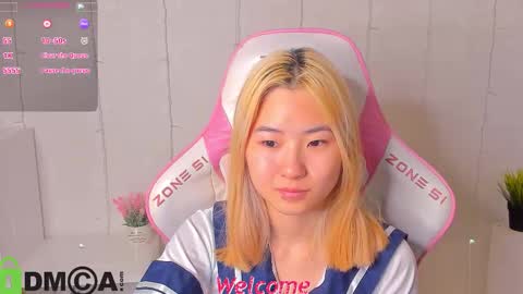 Snapshot of bridgetbottrel chatting on 11-16-25, 01:11 Bridget online show from 11-16-25, 01:11