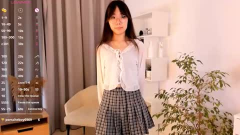 Hanna online show from 10-29-25, 01:08