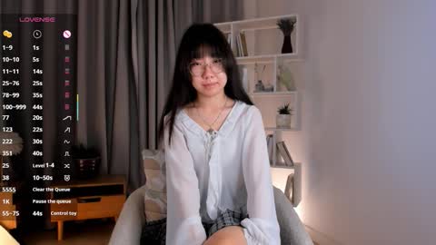 Hanna online show from 12-05-25, 01:25